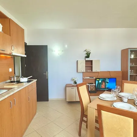 Bratanov Sunset 4 * Солнечный берег
