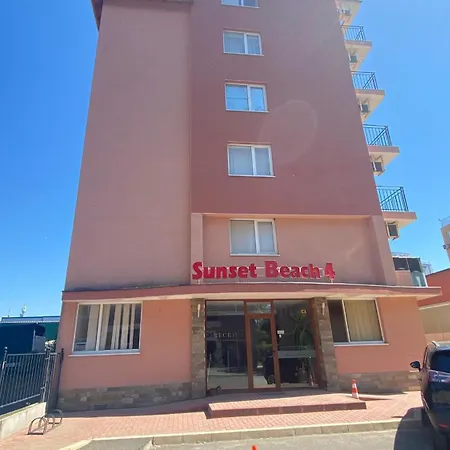 Bratanov Sunset 4 アパート サニービーチ